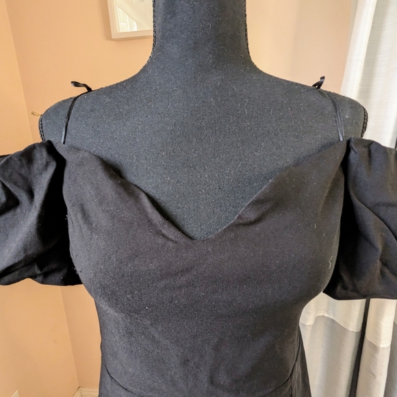 Vesper black wiggle dress - Picture 5 of 8